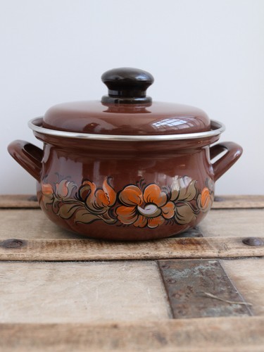 Vintage 1970s style brown - style,