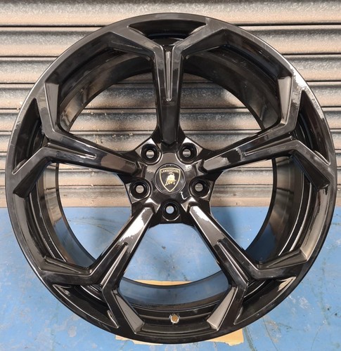 Genuine lamborghini urus - 22”,