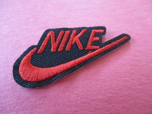 Nike red and black - black, running