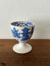 VINTAGE ROYAL WORCESTER EGG