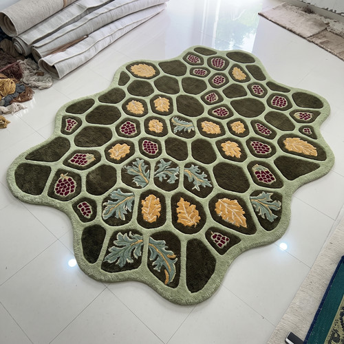 Wool rug hand - wool, pottery
