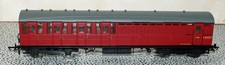 Hornby R4522C OO Gresley Suburban brake 3rd coach E86156E BR crimson (243)