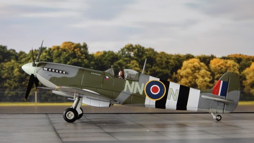 Hobbymaster ha8316 spitfire - hobbymaster,
