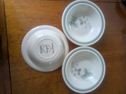 Wedgwood raspberry cane - raspberry,