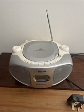Philips CD Soundmachine AZ102S  Portable CD Player and Radio Combo VG Condition 