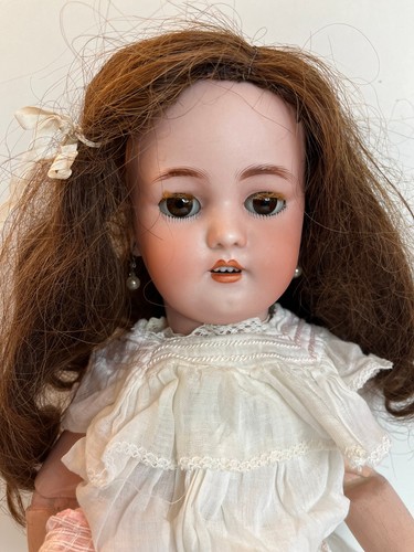 Beautiful antique doll - beautiful,
