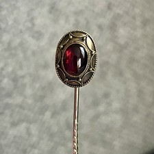 9ct Gold Cabochon Garnet Stick