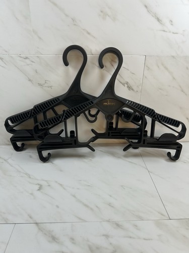 Lot wetsuit hangers - of, ~