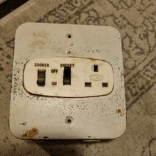 Vintage AEI 45A Cooker Switch With Single Socket Complete With Backbox