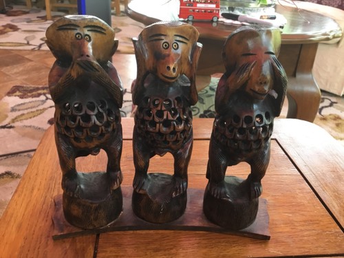 Vintage wooden wise sitting - wooden,
