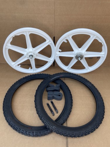 Bicycle plastic white - 20",