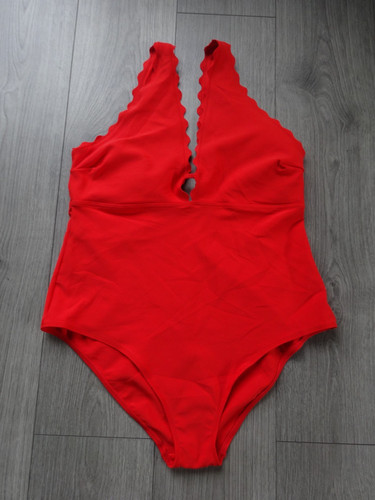 Marks spencer red - &,