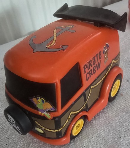 Scooby doo pirate crew van - scooby-doo,