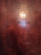 Original Antique Victorian Walnut Tilt Top Loo Table (Inlaid).