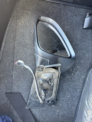 Toyota yaris passenger side - toyota,
