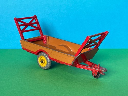 Dinky toys halesowen harvest - toys,