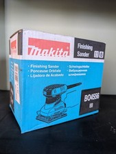 Makita Finishing Sander B04556 240v  With Dust Bag, Sanding Sheets. Free Postage