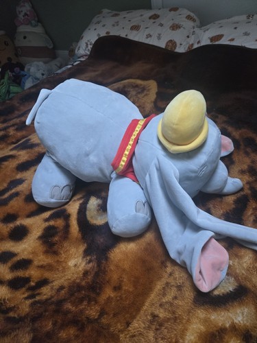 Disney store dumbo large - store,
