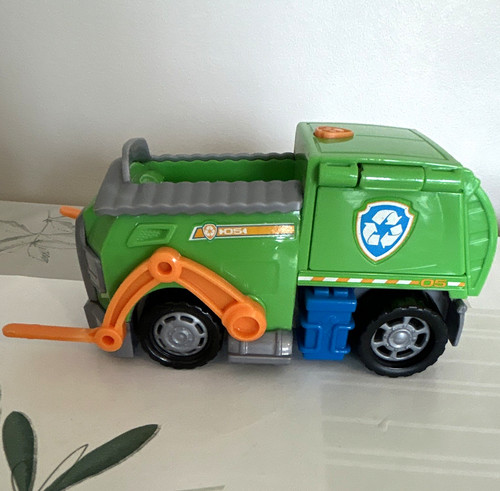 Paw patrol rocky green grey - paw,