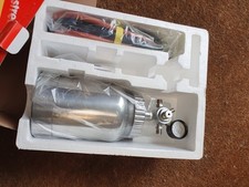 Kestral Pressure Pot And Devibiss  Spray Gun