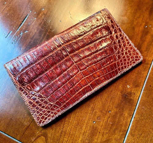 Vintage tan brown crocodile - brown,