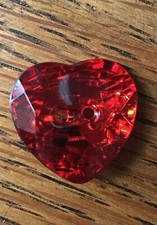 SPARKLY 2-HOLE HEART-SHAPED BUTTONS WITH FACETED SURFACE - 6 COLOURS - 4 SIZES