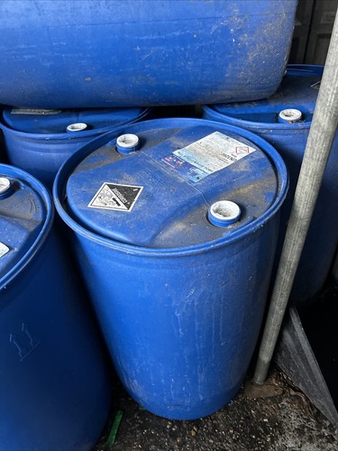 Blue plastic drums 205 - blue,