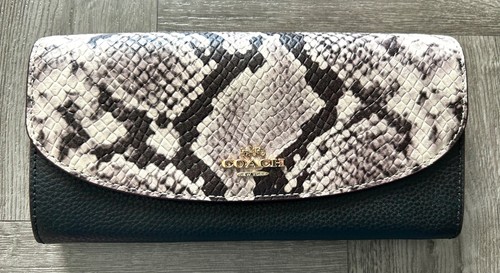 Coach snake python - python, print