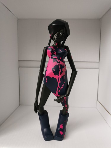 Ajee skullskin vinyl toy - ajee,