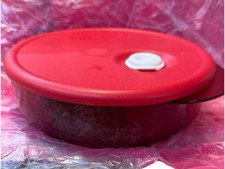 Tupperware Vent N Serve Round