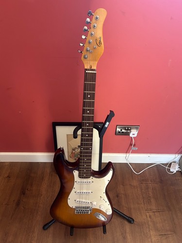 Gould stratocaster like guitar - gould,
