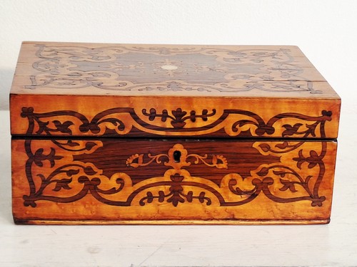 Rosewood satin wood - &,