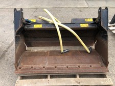 skidsteer combi bucket 48" low profile to suit S100 £1250 + vat