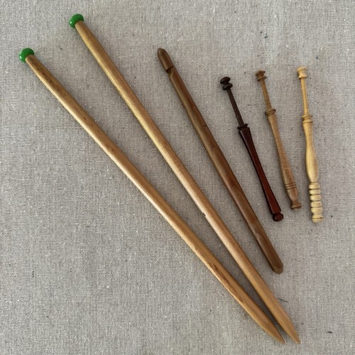 Vintage wooden knitting - wooden,