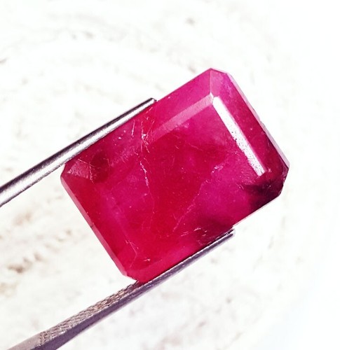 Natural red beryl - ct,