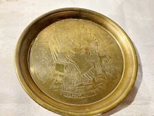 VINTAGE BRASS CHARGER SERVING TRAY PLAQUE DISH WELSH JENNY JONES ENGRAVED DESIGN