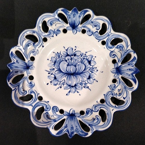 Vestal blue white - vestal,