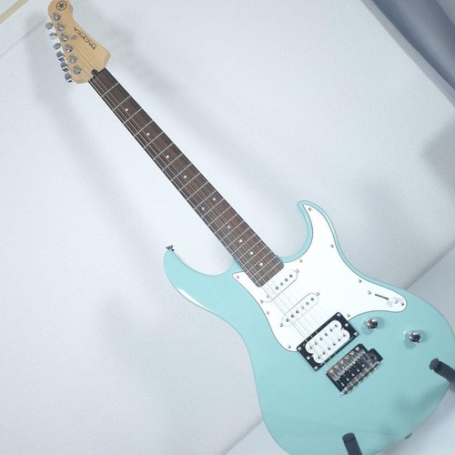 Yamaha pacifica pac112v - yamaha,