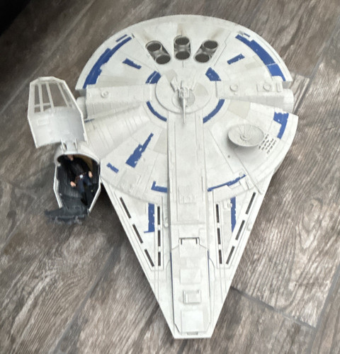 Star wars millennium falcon - wars,