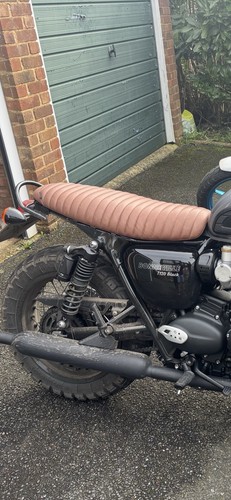 Motone seat for triumph - motone,