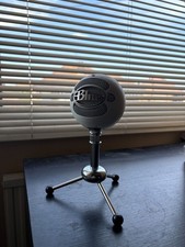 Blue - Snowball Ice Wired