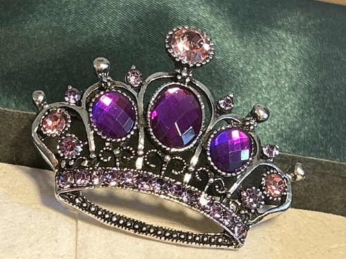 Vintage style large crown - style,