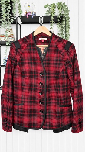 Joe browns red black - browns, check