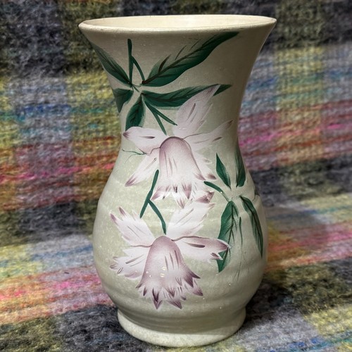 22cm 1940s floral - 22cm•,