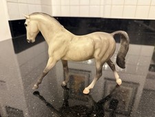 Breyer classic dabble grey