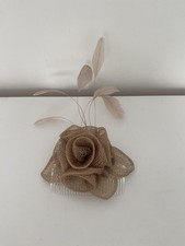 Ladies Beige Feather Comb