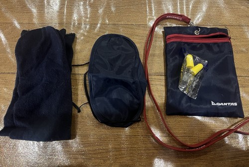 Qantas flight comfort kit - flight,