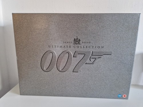 James bond ultimate - james,