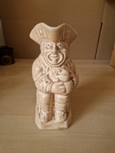 Vintage beige ceramic keele - ceramic,