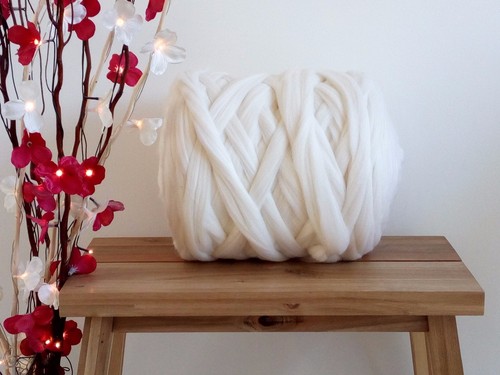 White merino wool - tops, roving